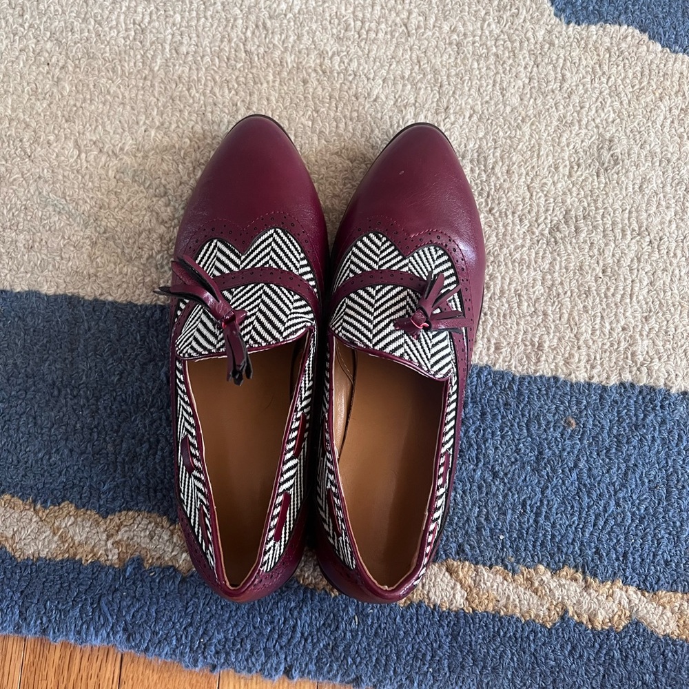 Elegant Maroon and Black Women's Loafers